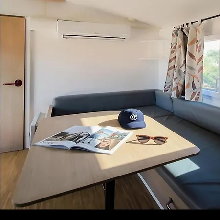 Camping Mobil-home Avec Clim - 4 Pers. - Api-1-52-3000 Caves