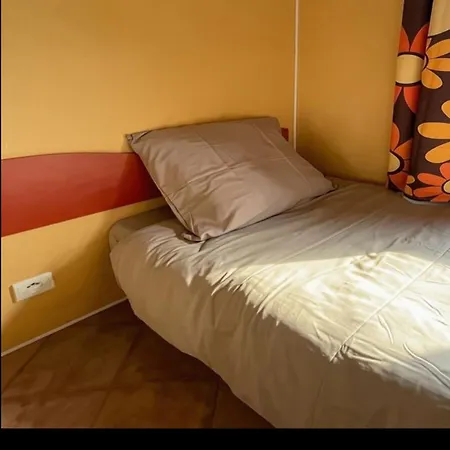 Camping Mobil-home Avec Clim - 4 Pers. - Api-1-52-3000 Caves
